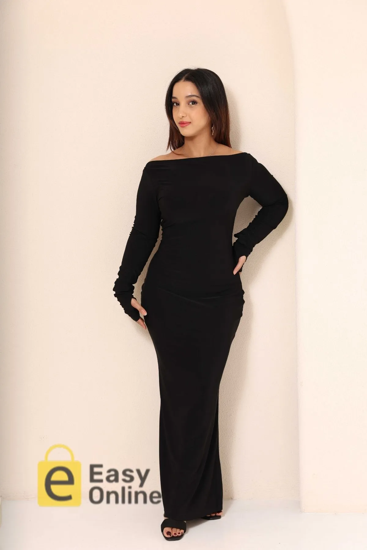 Off-the-shoulder slim fit lycra maxi dress